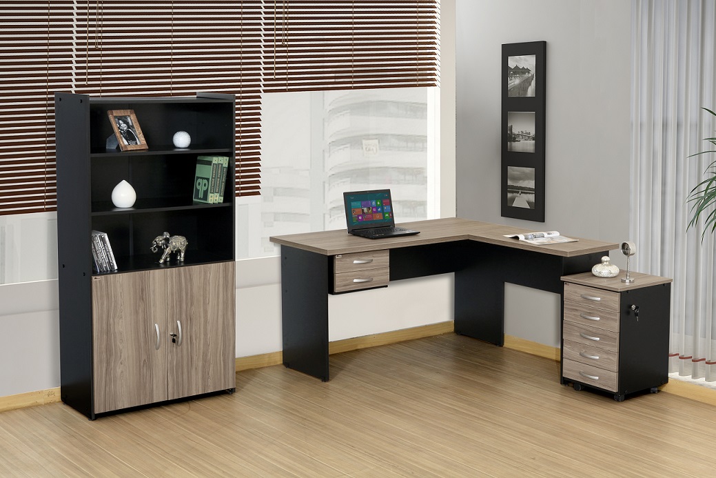 Mesa 1,37x0,60 30mm s/ gavetas